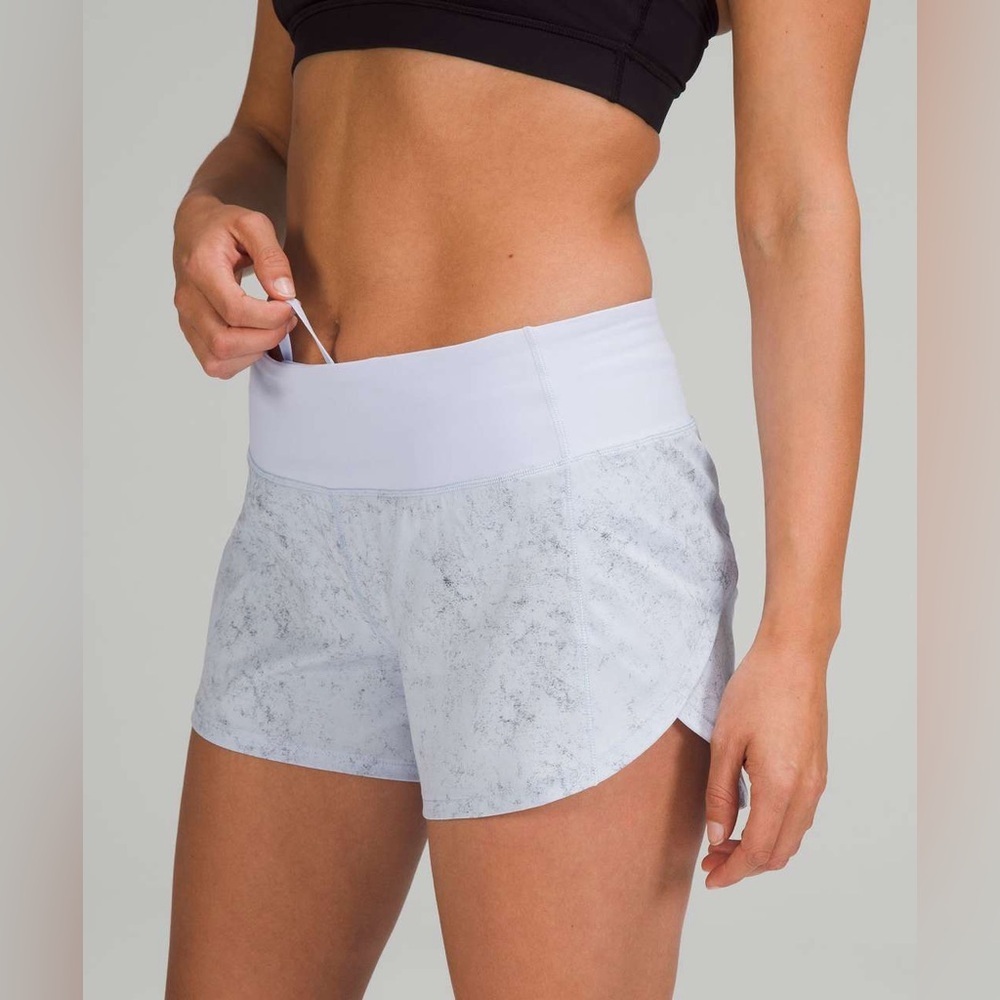 Lululemon Speed Up Mid-Rise Lined Short 4" Gravel Dust Pastel Blue Multi, size 4